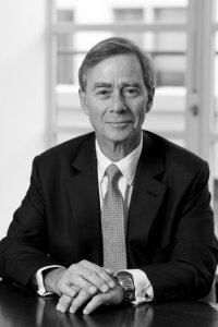 Robert A Rayne