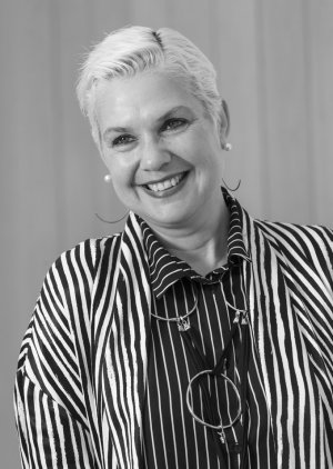 Lesley Bufton