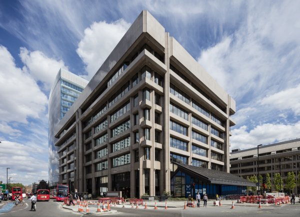 The White Chapel Building E1