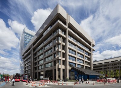 The White Chapel Building E1
